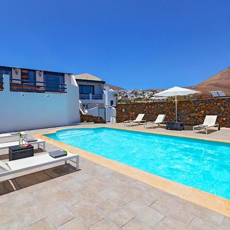 Casa Buena Villa Tías Екстериор снимка